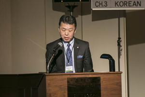 発表する静岡市清氏