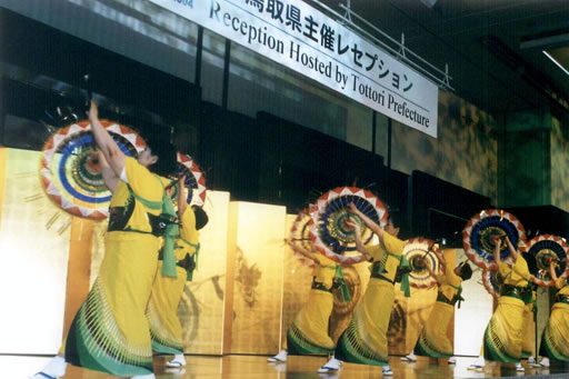 Attraction:Shan-Shan Umbrella Dance