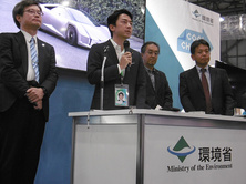 写真：会見の様子