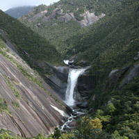 Senpiro-no-taki Falls