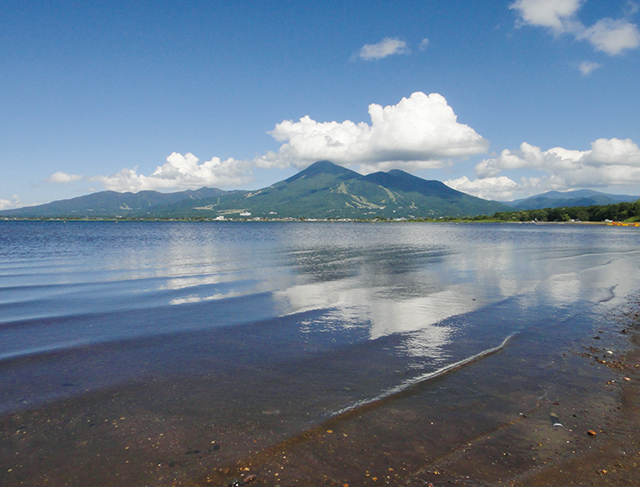 photo of Lake Inawashiro