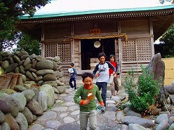 神社の「神の使い」はだれでしょう？