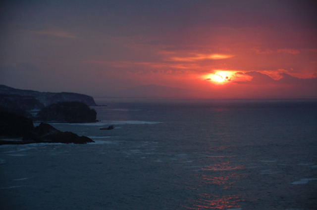 タイトル　プユニ岬から見た夕日