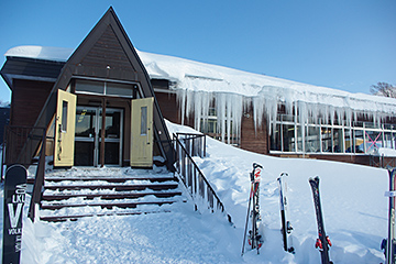 スキー場レストハウス