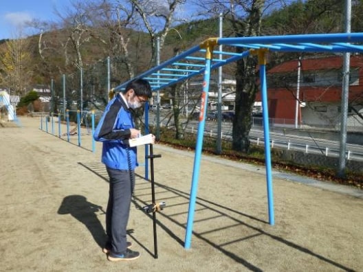 空間線量率測定の様子
