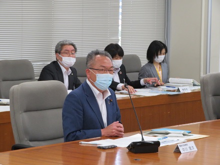 Photo: Parliamentary Vice-Minister Nakagawa