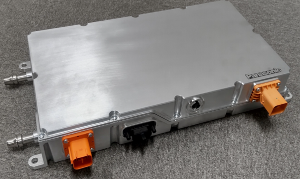 2EV車載用高性能充電システム（モックアップ）