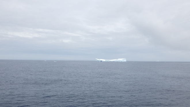 氷山が突如として出現しました