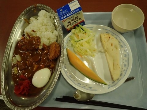 金曜日は少し豪華なカレーの日