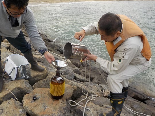 海水採取の状況