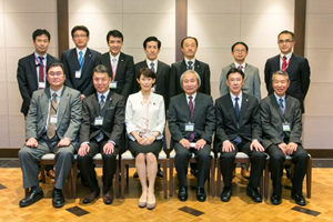 丸川大臣と日本代表