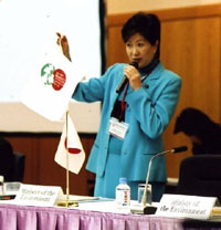 セミナーの議長を務めた小池環境大臣