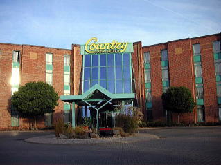 会場：Country Park Hotel