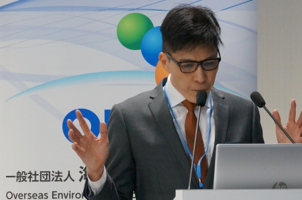 COP24におけるPaSTIサイドイベントにて挨拶するASEAN気候変動作業部会 Cheng Kok Chung議長