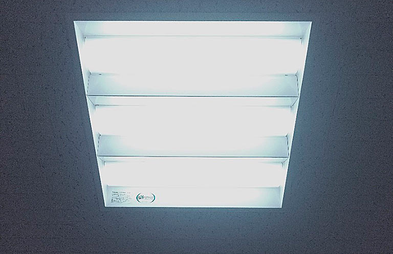 LED照明(エレベーターホール用)の写真
