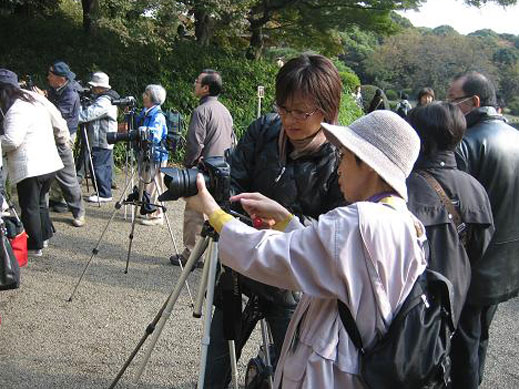 写真：園内撮影実習の様子（午前）