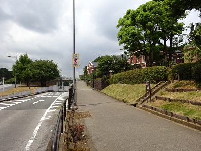 写真：代官町通り（工芸館前）