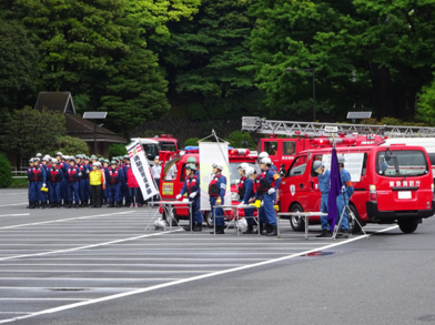 平成28年千代田区・区内三消防署合同水防訓練において整列する参加者