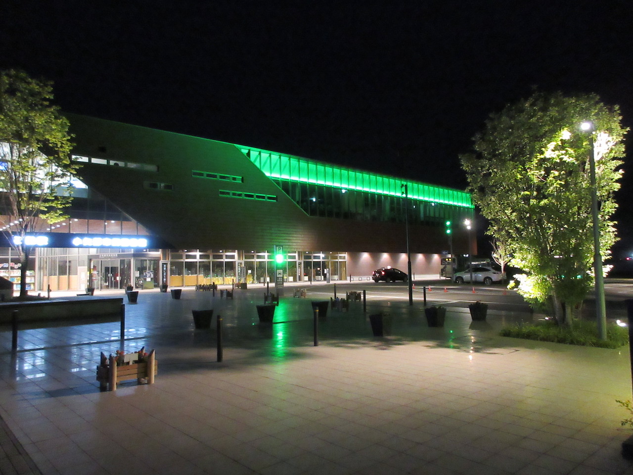 あいの風とやま鉄道石動駅