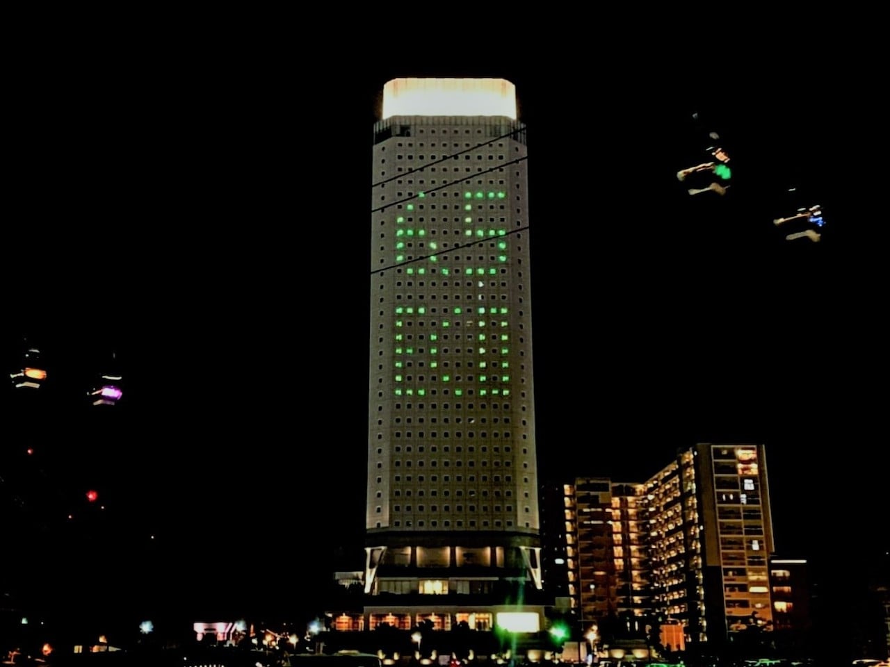 アパホテル＆リゾート〈横浜ベイタワー〉