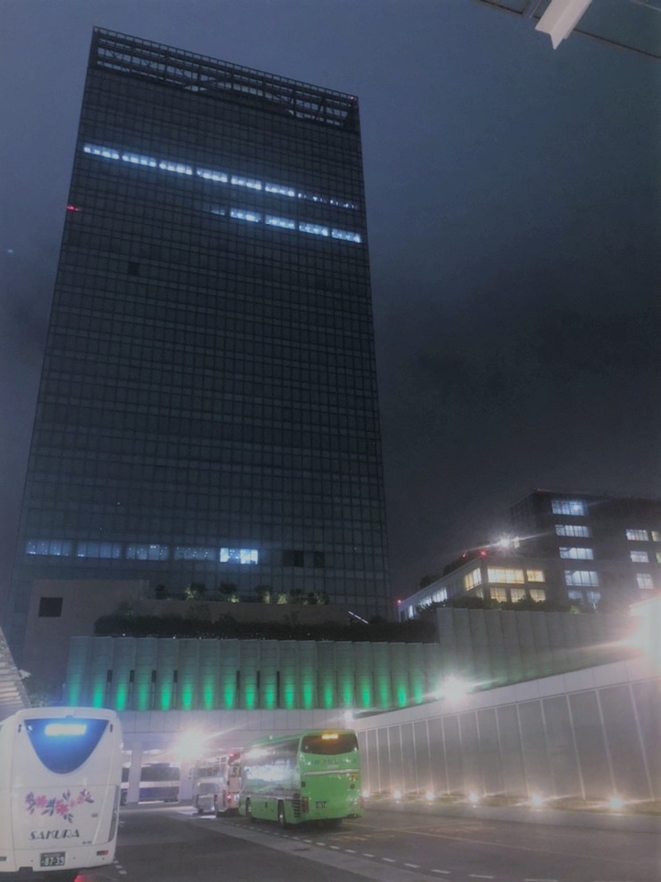 JR新宿ミライナタワー