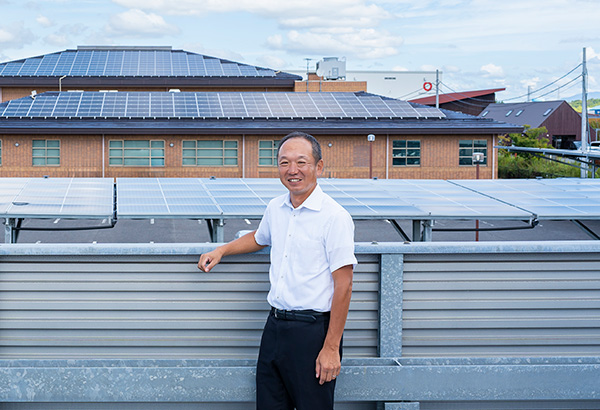 自治体と地域外企業が力を合わせてエネルギーと経済を循環させ、地域を活性化させる取り組みとは。