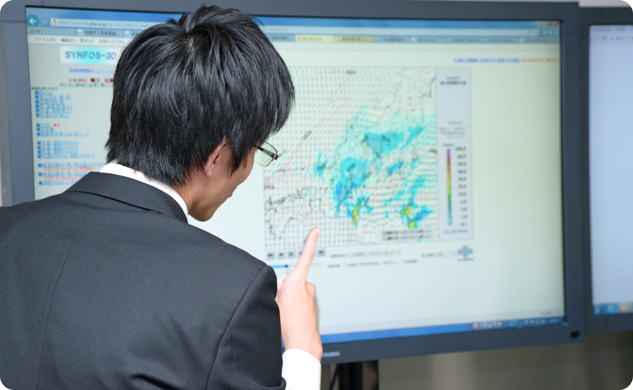 さまざまな業態に影響を及ぼす「気象」の予測情報を活用し、商品需要予測を行う