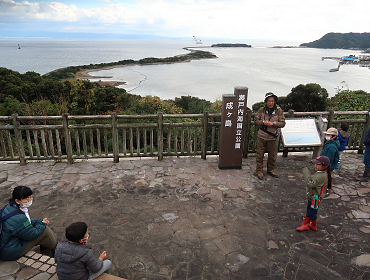 淡路橋立で解説の画像