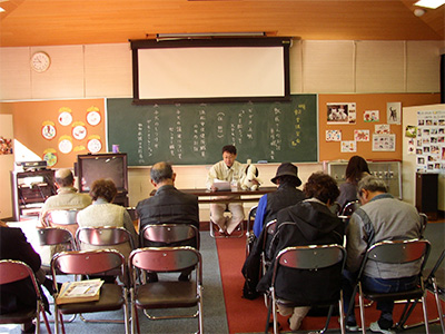 譲り受け希望者への飼育講習会の様子