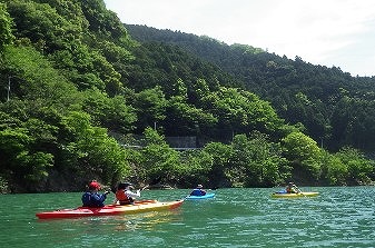 大滝ダム湖カヌー体験