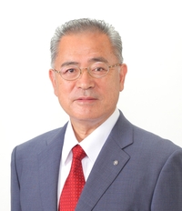 神津島村長　前田　弘