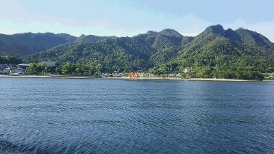 世界文化遺産「嚴島神社」の後背に位置する弥山原始林