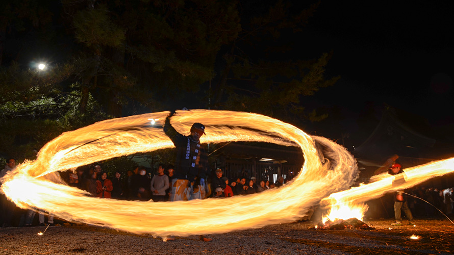 【写真】阿蘇神社の火振神事