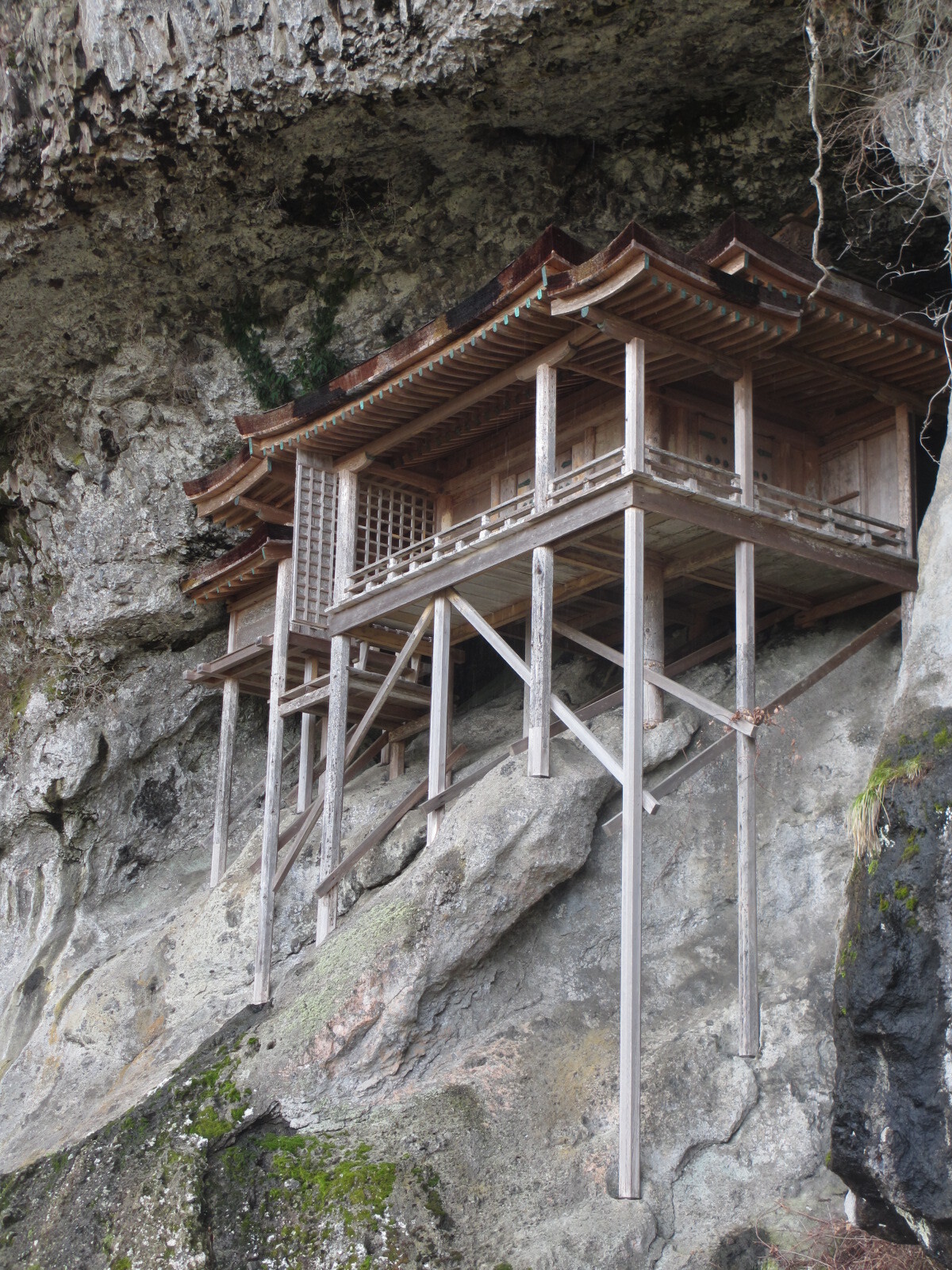 【写真】三徳山（三佛寺 投入堂）