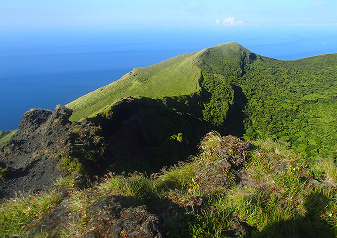 【サムネイル】八丈富士（八丈島）