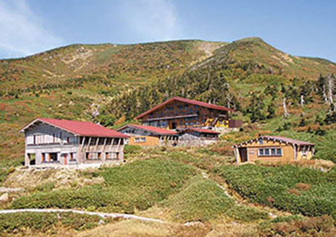 【サムネイル】南竜山荘・南竜ヶ馬場野営場（南竜ヶ馬場ビジターセンター）