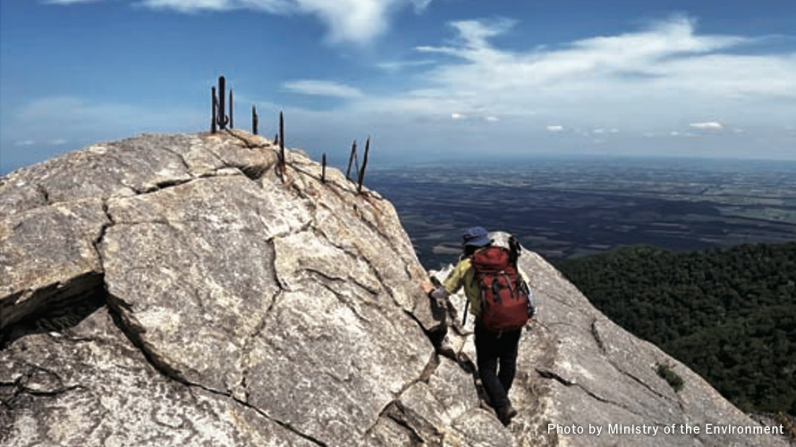 【写真】剣山（つるぎやま）
