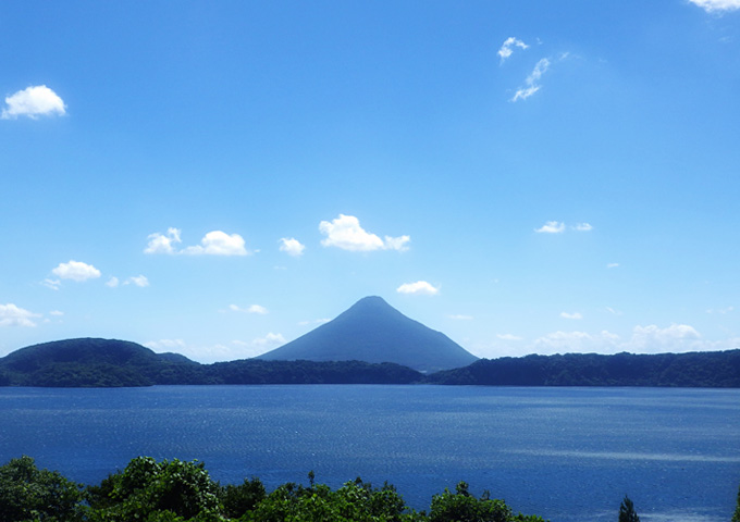 【サムネイル】池田湖