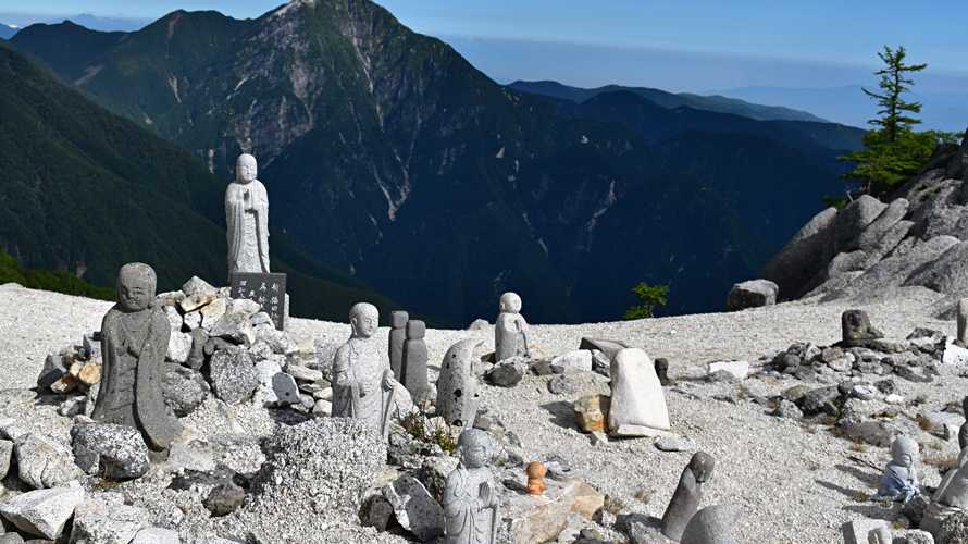 【写真】地蔵ヶ岳の地蔵