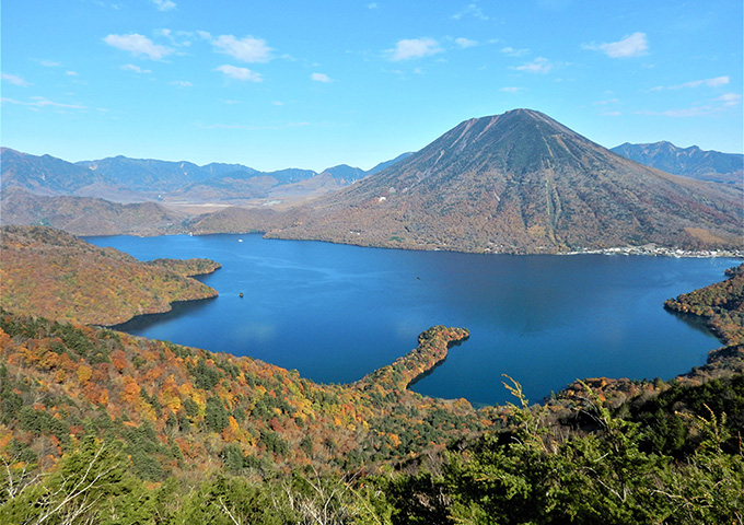 【サムネイル】半月山展望台