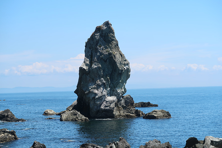 【写真】上立神岩