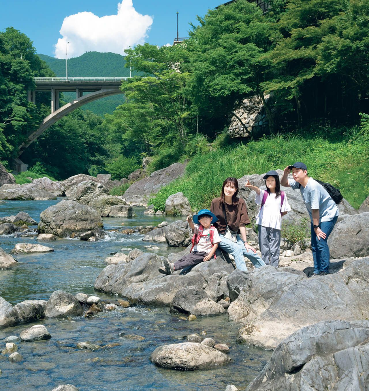 写真: LEE SHUEISHA