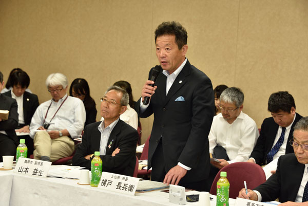 写真:意見交換の様子2