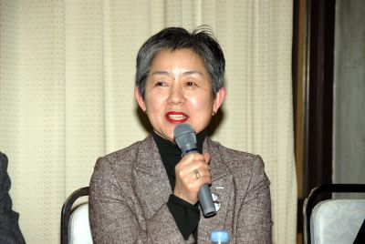 佐藤友美子氏