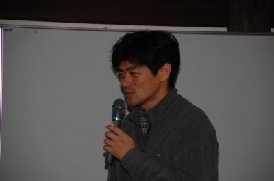 関岡裕明さん