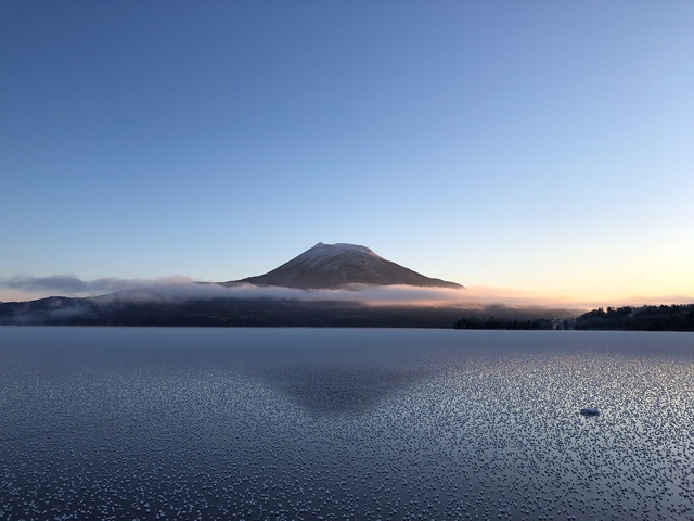 タイトル　阿寒湖のフロストフラワー