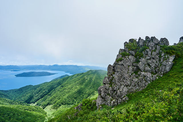 環境省 阿寒摩周国立公園 フォトアルバム 藻琴山から見た屈斜路湖