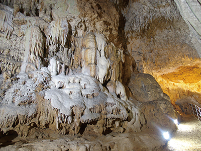 >photo of Shoryudo Limestone cave