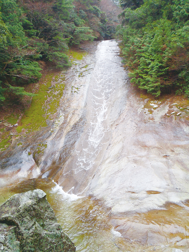 photo of Nametoko Gorge (Yukiwano-taki Falls)