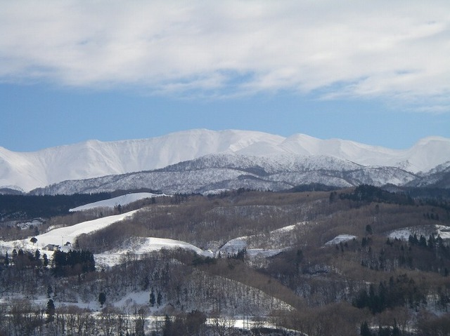 タイトル　月山（出羽三山・朝日地域）